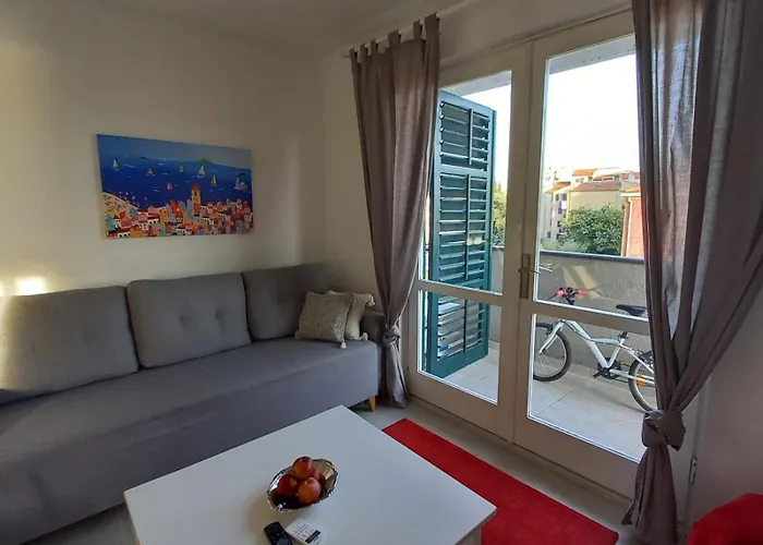 Nadia Seaview Apartamento